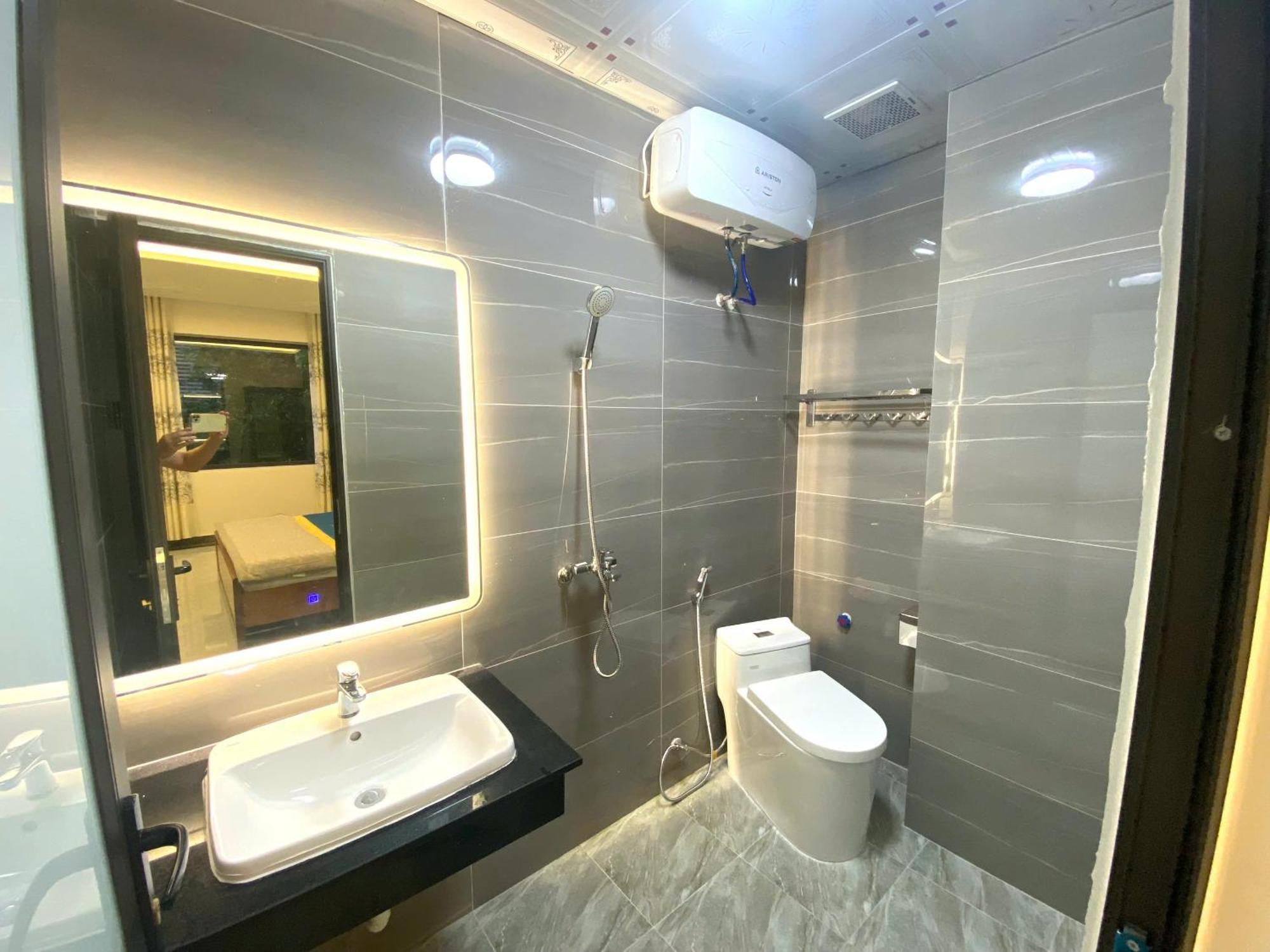 هاي فونج Anh Dao Hotel المظهر الخارجي الصورة